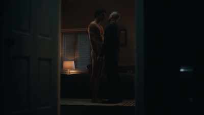 You need to take a step back,
Nate. I said take a step back. - Euphoria
