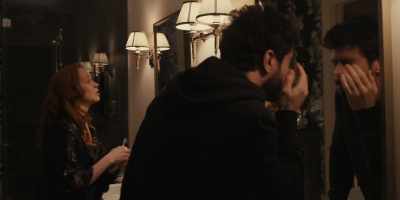 -You need to talk to Leanne.
-About what? - Servant