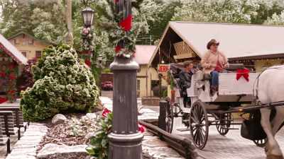 You were never
this romantic - Christmas Love Letter