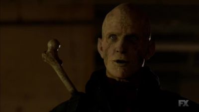 - You.
- Now it's a proper duel, - The Strain