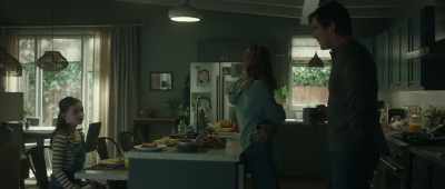 - You okay?
- I'm okay. Sorry. - The Terminal List