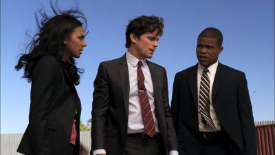 - You okay, Neal?
- Yeah. - White Collar