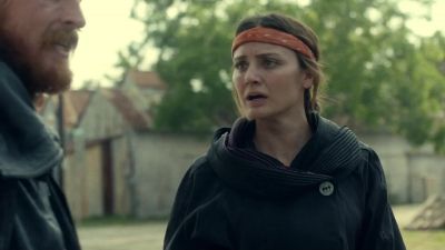 You okay?
No, no, okay? - Fear the Walking Dead