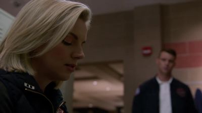 - You okay? - Chicago Fire
