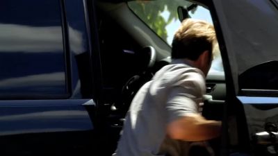 You okay? - Hawaii Five-0