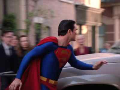 You okay? - Lois & Clark: The New Adventures of Superman