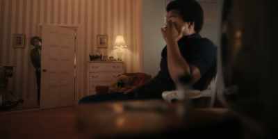 - You okay?
- [sniffs] - The Big Cigar