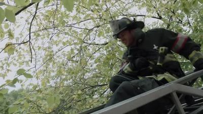 You okay?
Yeah, I'm fine. - Chicago Fire