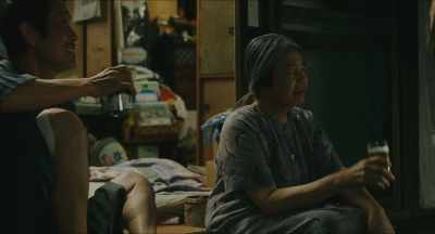 You old fart, you'll catch a cold. - Shoplifters