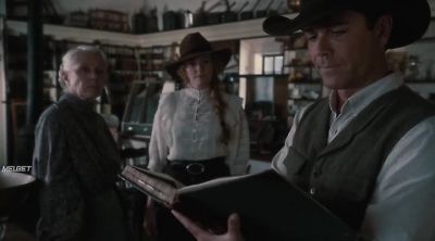 You. On the chair.
Stay right there. - Murdoch Mysteries