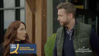 You only think she
stayed in her room - Aurora Teagarden Mysteries: Reunited and It Feels So Deadly