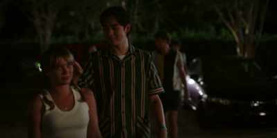 - You perv.
- Hey, - The Summer I Turned Pretty