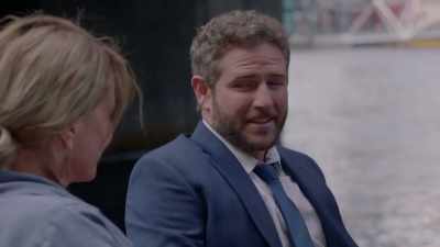 - You and Pip all right?
- There's a case. - My Life Is Murder