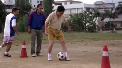 You play like an old woman! - Shaolin Soccer