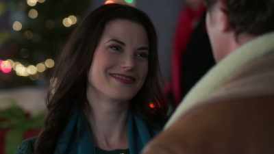 - You prefer "partners"?
- Yeah, I prefer "partners". - Believe in Christmas