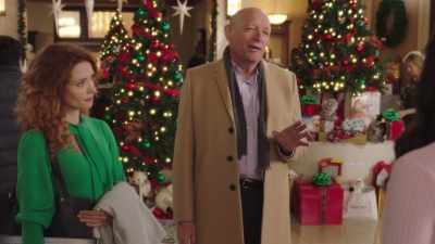 You probably think
an old geezer like me - Christmas 9 to 5