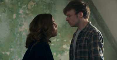 You promised, you promised
that you would give it a go. - Surviving Christmas with the Relatives