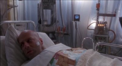 You pulled out your teeth Why would I pull out my teeth Bob - 12 Monkeys
