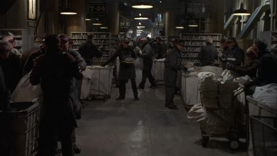 You punch in at 8 - The Hudsucker Proxy