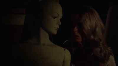 You remind me of her. - Tourist Trap
