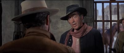 You robbed a bank You Mace - Bandolero!