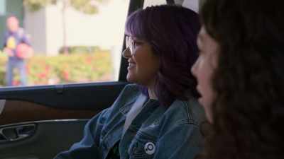You'’re just reinforcing
hegemonic masculinity - Marvel's Runaways
