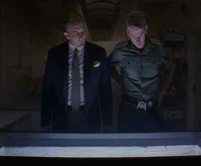 You said there's no exit wound? - A Touch of Frost