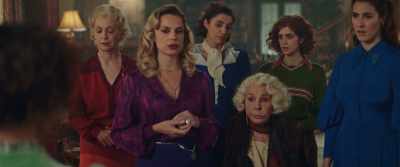 You see, Auntie… - 7 Women and a Murder