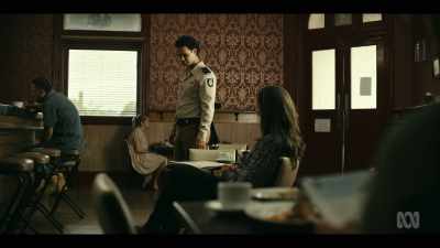 You see the old man, - Mystery Road: Origin
