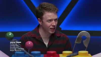 - You see the voice says, - Dimension 20