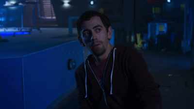 You see? They avoid
that electrical field like the plague. - Deep Blue Sea 2
