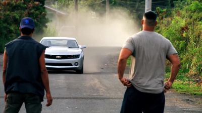 - You see those guys, right?
- They'll move. - Hawaii Five-0