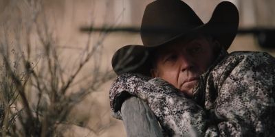 - You see him through there? - Yellowstone