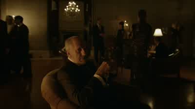- You seem a little preoccupied yourself. - Mr. Robot