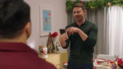 You shake your phone really
hard and try to light up - Season's Greetings from Cherry Lane