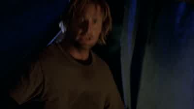 You shot him in the chest? - Lost