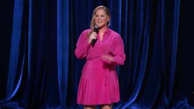 "You should get it back!"
I'm like, "That's not..." - Amy Schumer: Emergency Contact