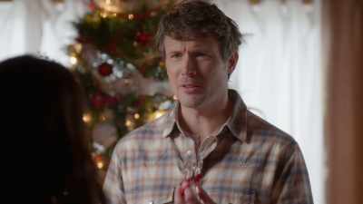 You should stay and help me
decorate this Christmas tree - Believe in Christmas