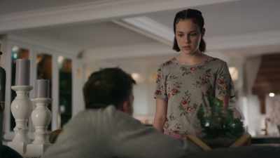 You should talk to her
before then, - Love, Fashion, Repeat
