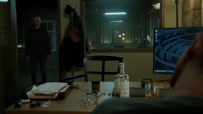 You shouldn't be here. - Chicago P.D.