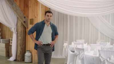 - You should've been clearer about that in your ad. - Destination Love