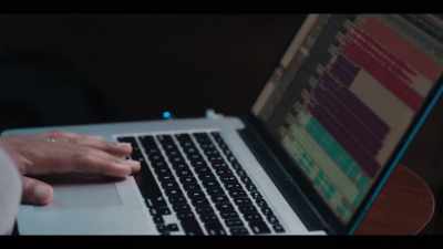 ♪ You sit there in your heartache ♪ - Song Exploder