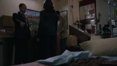 You sleep here? - Blue Bloods