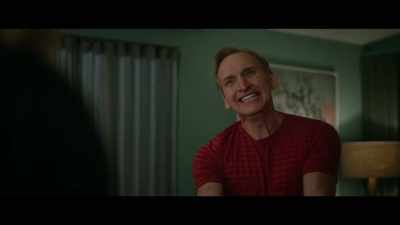 You slipped through my hands,
and I'm sorry. - Close to Me