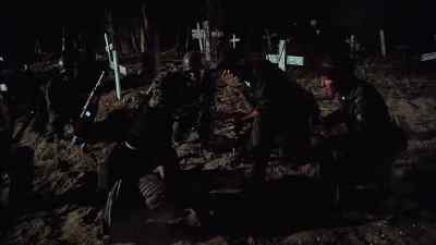 You spike the machine guns? - Go Tell the Spartans