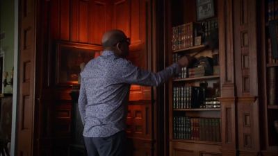 You started cleaning? - White Collar