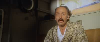 You, stay quiet. - The Usual Suspects