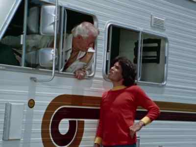 You still wanna get uninvolved,
Billy? - Shazam!
