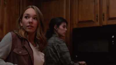 -You sure you don't need any help?
-We've got this... Mom. - The Unsettling