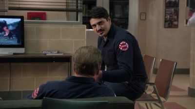 - You sure this is going to work?
- I guarantee it. My old roommate? - Chicago Fire